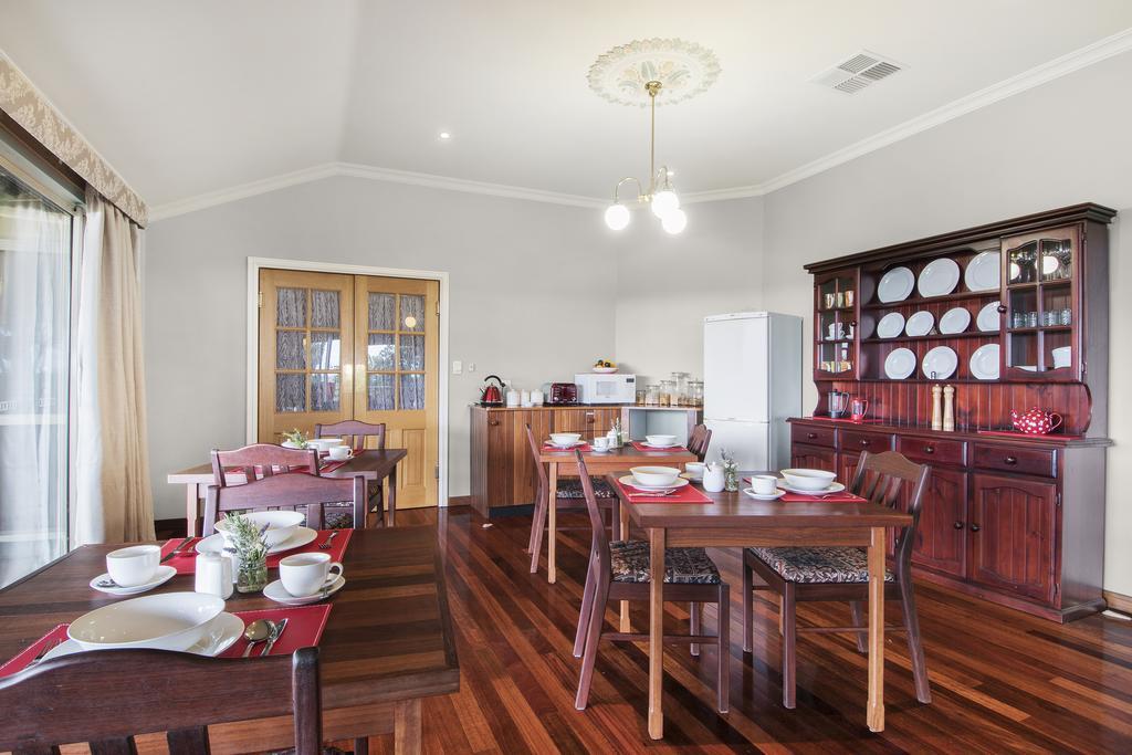 Shambhala Guesthouse Kangaroo Gully Buitenkant foto