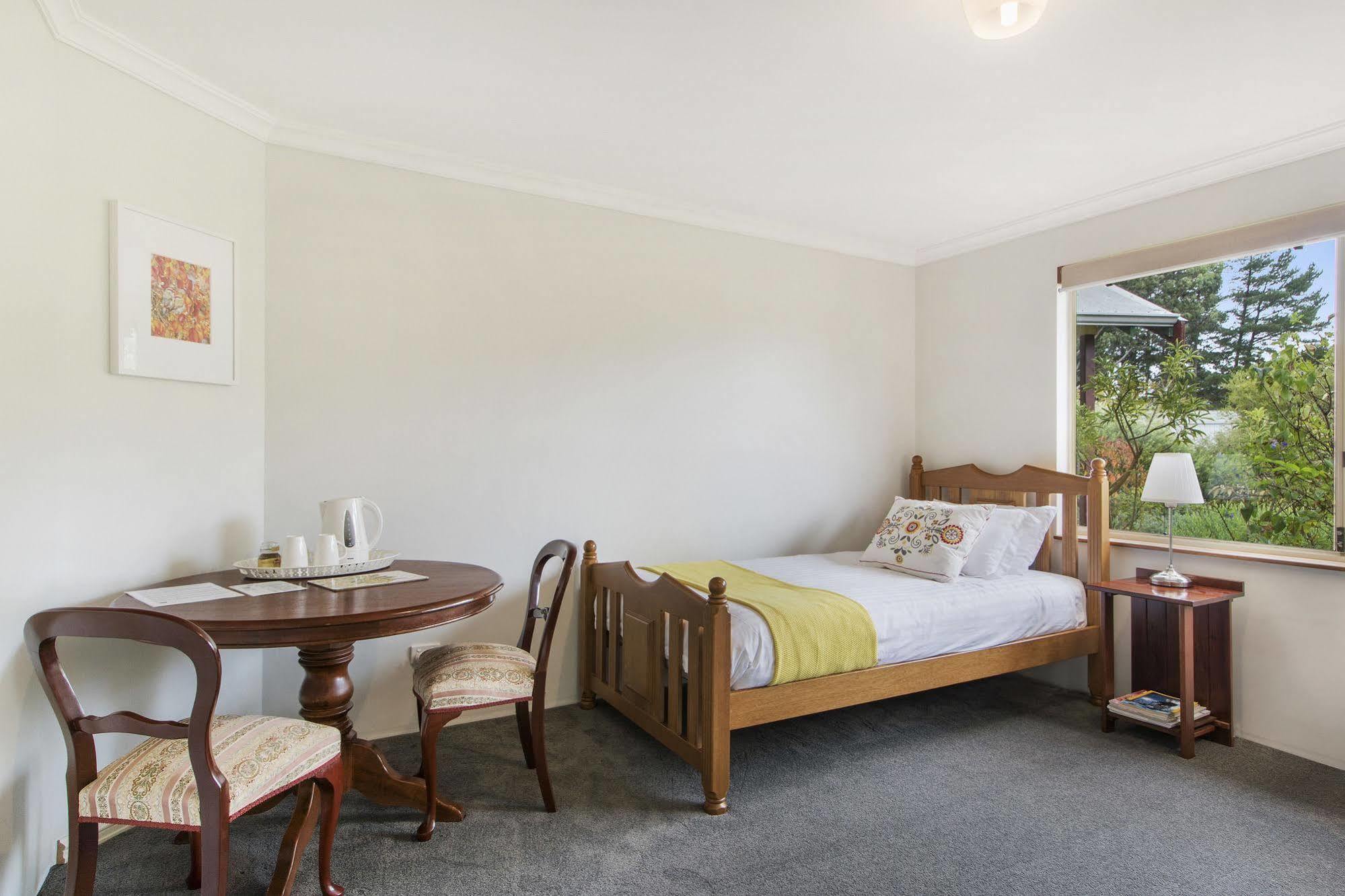 Shambhala Guesthouse Kangaroo Gully Buitenkant foto