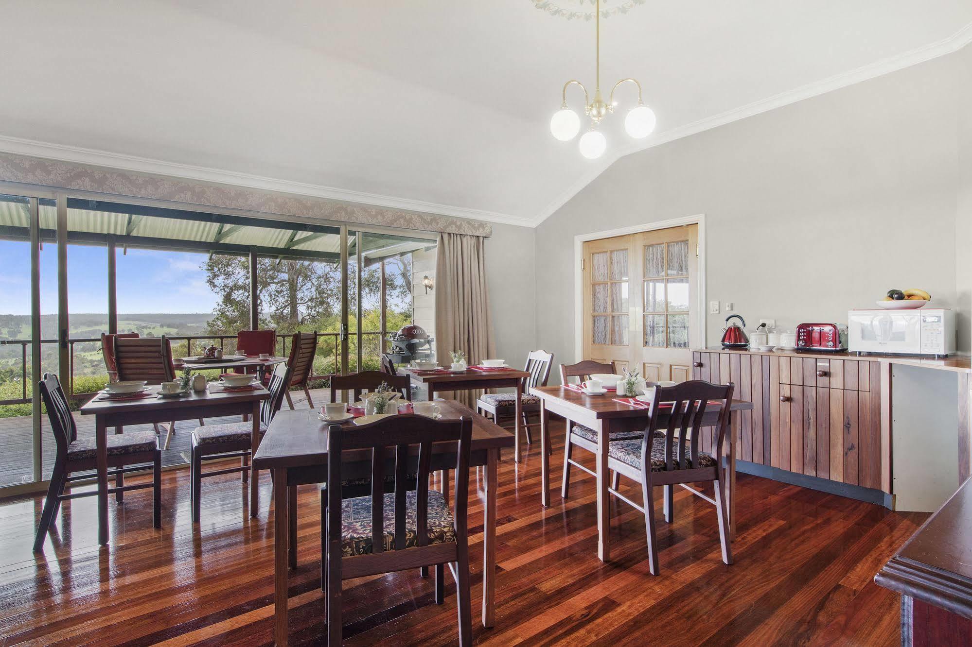Shambhala Guesthouse Kangaroo Gully Buitenkant foto
